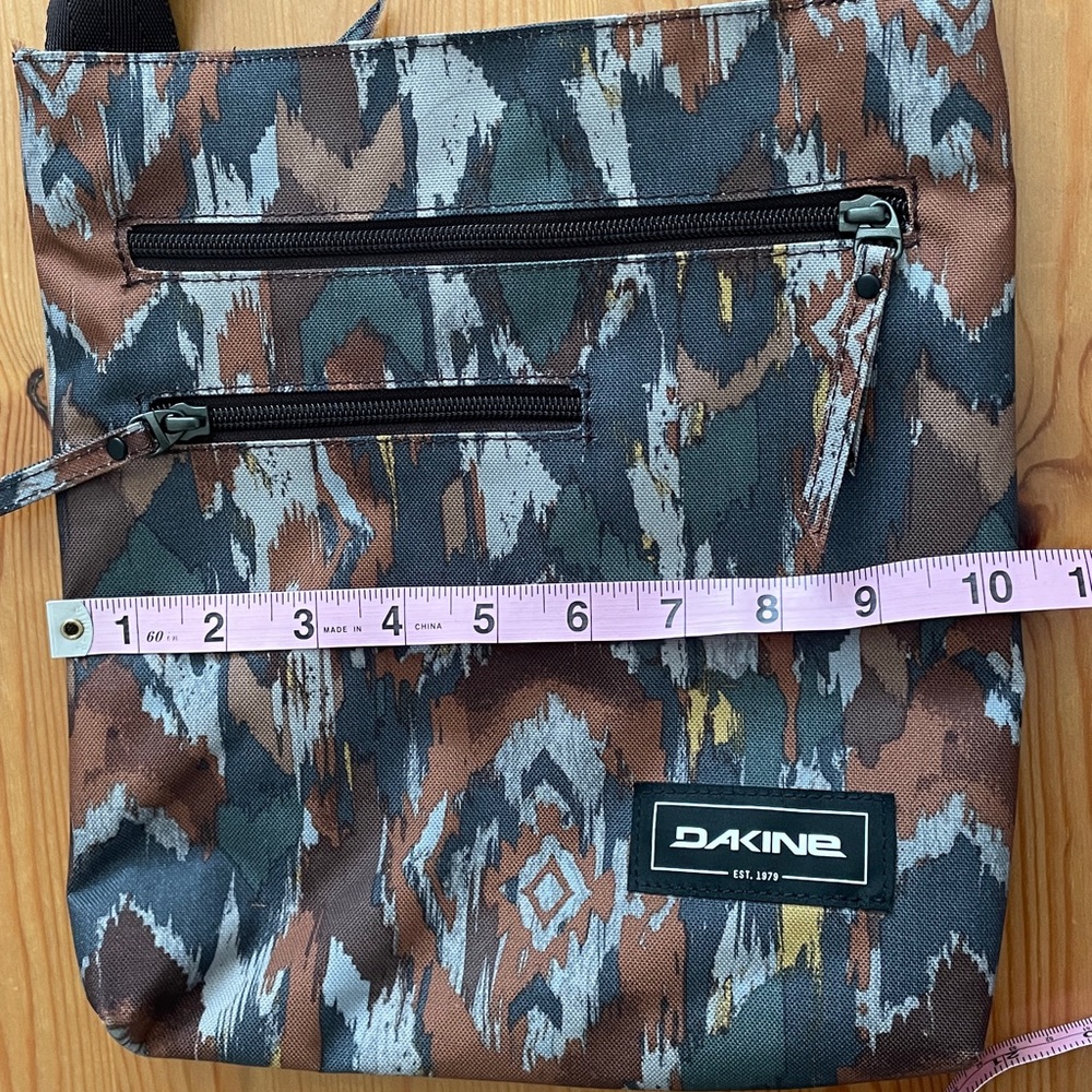 Dakine Multicolor Patterned Shoulder/Crossbody Bag - image 4